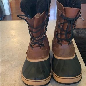 Men’s Sorel mid calf snow boots